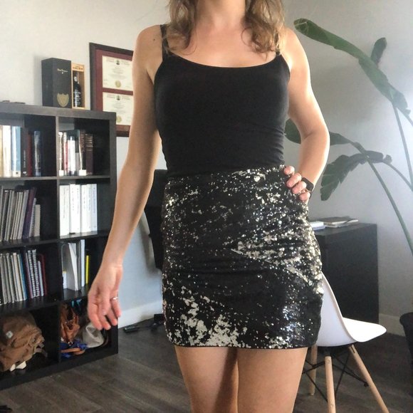 Dynamite Sparkle Mini-Skirt - Picture 6 of 8